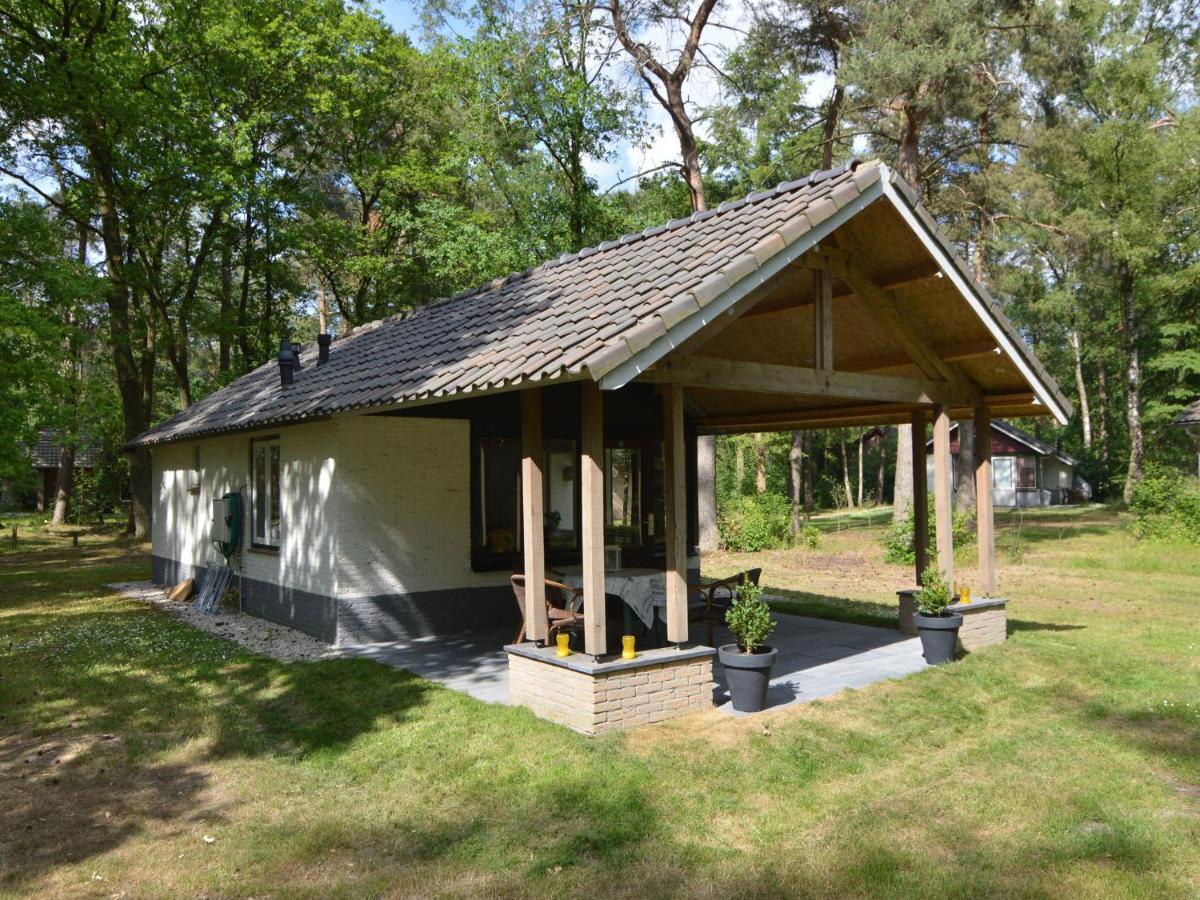 Stramproy Detached Bungalow With Lovely Covered Terrace In A Nature Rich Holiday Park מראה חיצוני תמונה