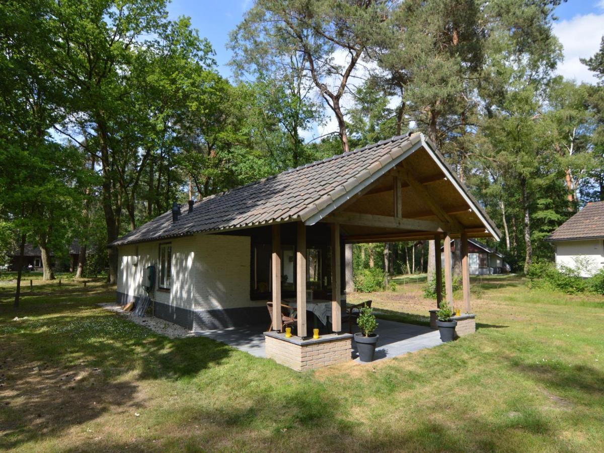 Stramproy Detached Bungalow With Lovely Covered Terrace In A Nature Rich Holiday Park מראה חיצוני תמונה