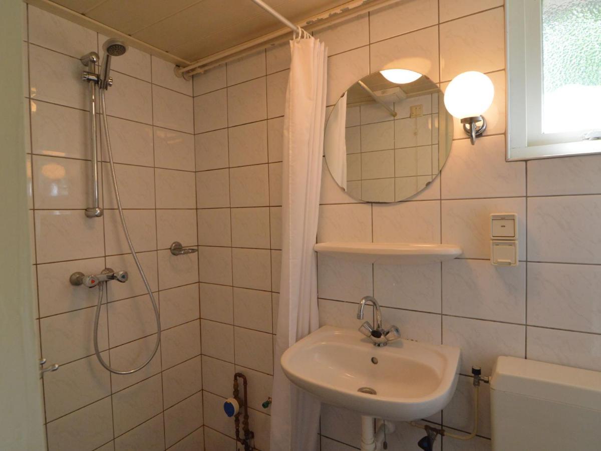 Stramproy Detached Bungalow With Lovely Covered Terrace In A Nature Rich Holiday Park מראה חיצוני תמונה